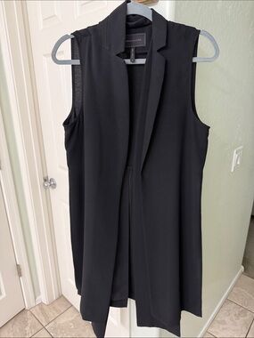 BCBGMaxAzria Black Sleeveless Draped Open Front Vest